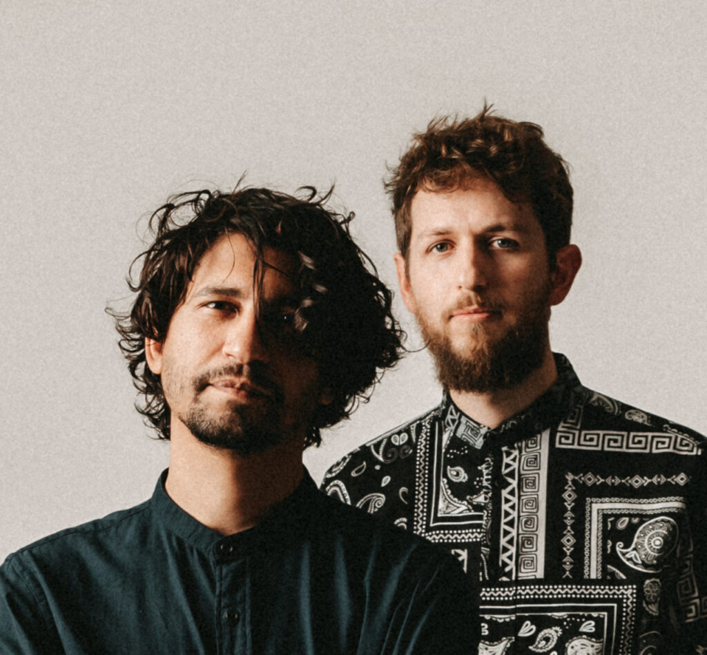 Ilter Ünal (Gesang und Ney) und Florian Meyer (Klavier) leiten einen Workshop "MItsingen, mitmusizieren" am 22.10.2026 in Labyrinth Kulturzentrum Stuttgart.